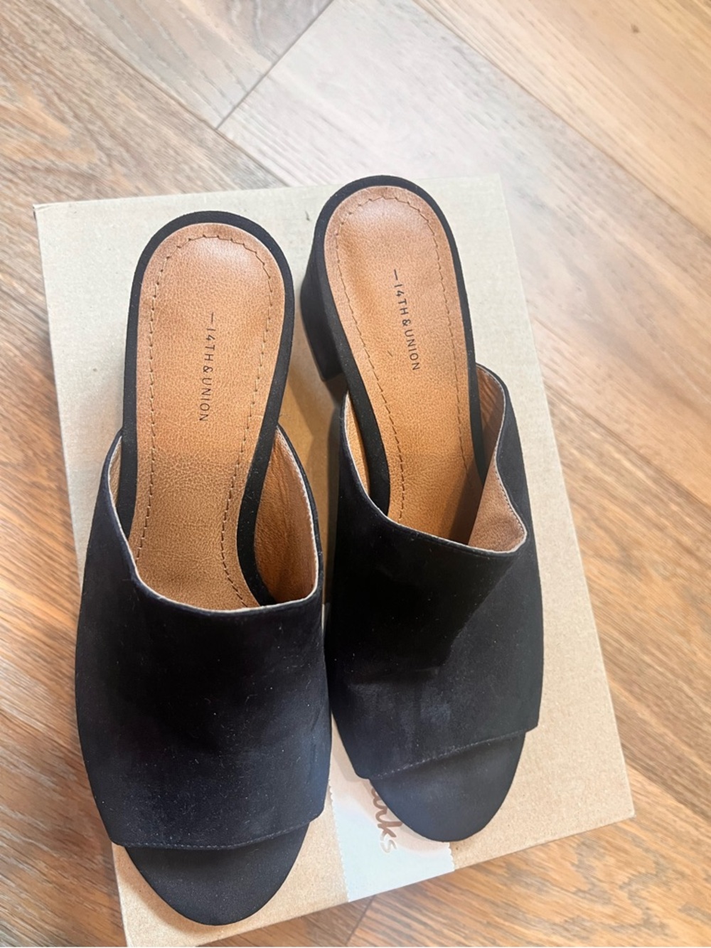 14th & Union Black Suede Block Heel Pumps size 8